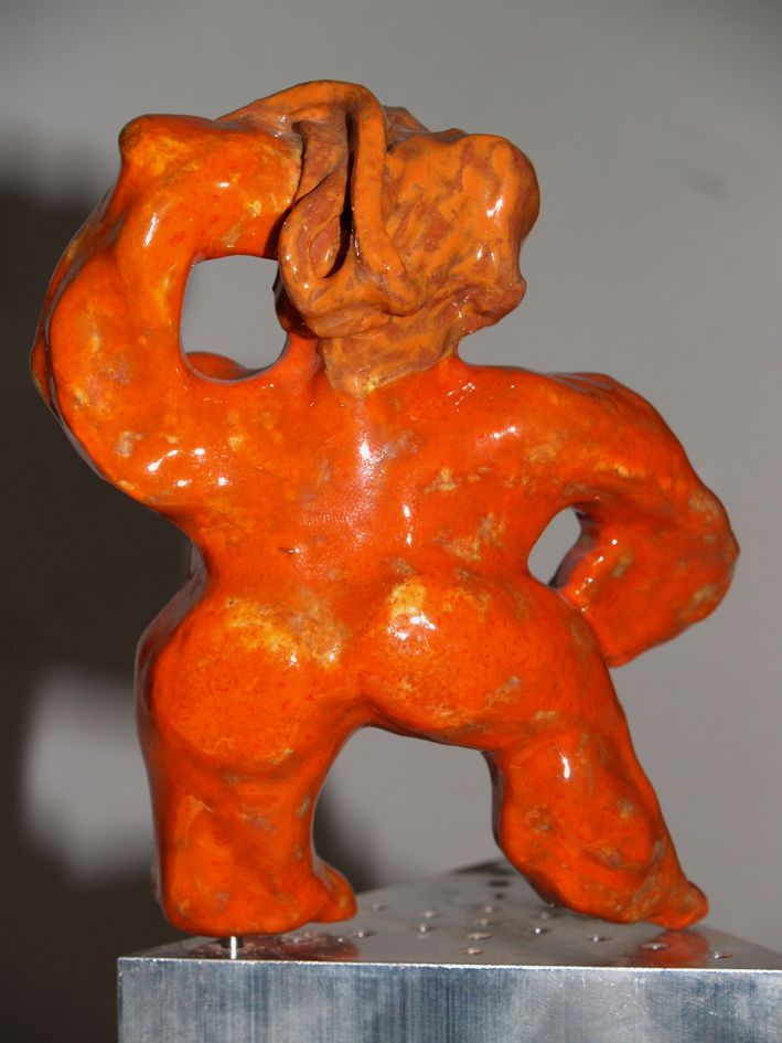 Femme orange